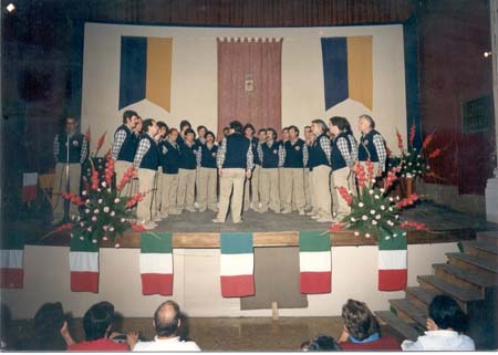 094 1984 teatro Alfieri in onore dela Tridentina